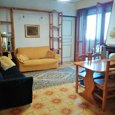 Casa Vacanze Moggio Moggio  Dış mekan fotoğraf